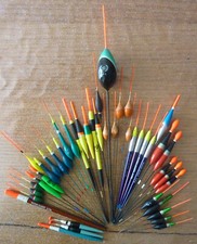 Lot de 43 flotteurs peche au