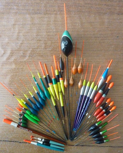 Lot flotteurs peche - lot,
