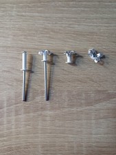 03 RIVET PLAQUE IMMATRICULATION - RIVET ÉCLATÉ ÉTOILE 4 x 20 MM