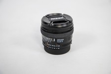 NIKON  NIKKOR  AF  20mm 1:2.8D   avec filtre HOYA