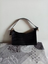 PETIT SAC A MAIN POUR FEMME TRES STYLE. EN TRES BON ETAT.