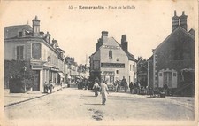 CPA 41 ROMORANTIN PLACE DE LA HALLE