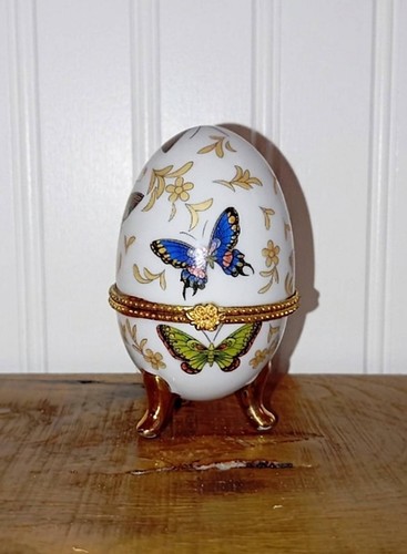Vintage petit oeuf sur - oeuf,