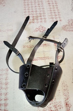 Muselière en cuir pour chien.moyen à grand  occasion trés peu servi TBE 