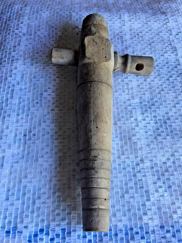 Ancien robinet bois pour - bois,