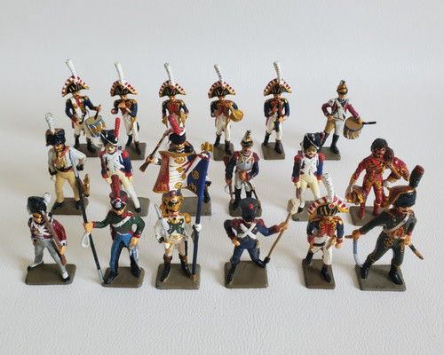 Lot figurines plomb - 18, en