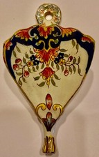 Bouquetière en porcelaine de