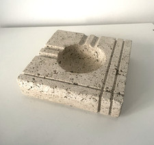 Cendrier en Travertin Fratelli Mannelli Enzo Mari .