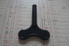 X34/10   / LOT MECCANO VINTAGE CLE NOIRE