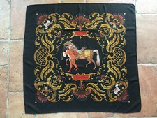 Foulard carré Hermès en