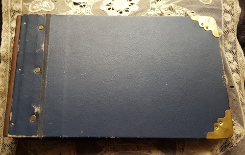 Ancien album classeur timbres