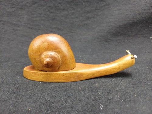 Ancien escargot sculpté