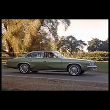 Photo A.022668 OLDSMOBILE CUTLASS SALON SEDAN 1974