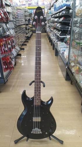Guitare basse électrique