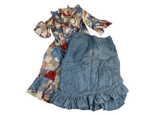 Lot vêtements poupée - de,