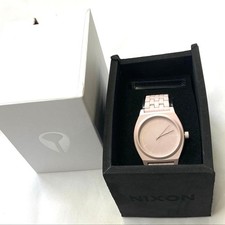 Montre rose NIXON ALL MATTE PETAL Time Teller bon état