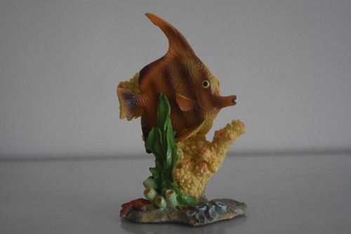Aquarium détaillé poisson - poisson, &