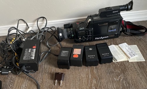Vtg sony handycam pro ccd - pro, ccd-v9