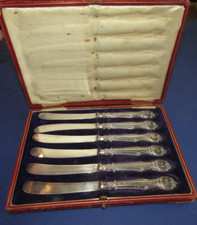 6 Couteaux à dessert gâteau