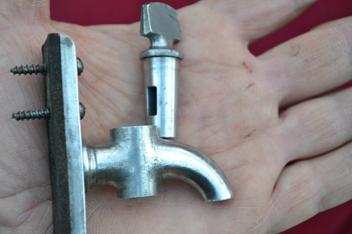 Robinet ancien quart - , de