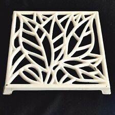 ANCIEN DESSOUS PLAT EN FONTE ÉMAILLÉE  CUISINE TABLE VINTAGE RETRO