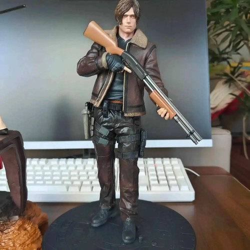 Figurine leon kennedy - leon, s