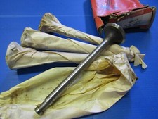 4 Soupapes d'admission ou