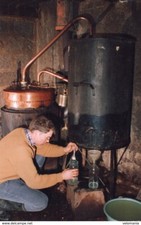 4201 CPM Champagney - Alambic Communal, utilisation du pèse alcool