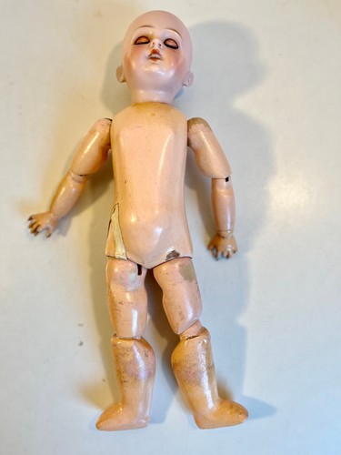 Petite poupée ancienne - petite,