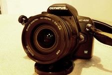 Olympus  E-420 avec objectif