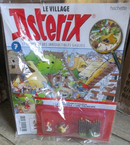 Astérix village hachette - &,