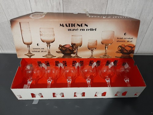 Boîte verres à vin - à,