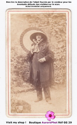 Homme avec pancho chapeau - homme, pancho,