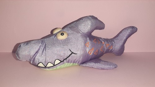 Peluche requin 20cm - requin, shark