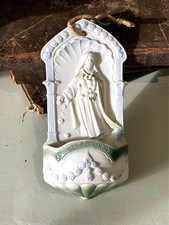 Bénitier en biscuit polychrome - Manufacture ?, époque ?