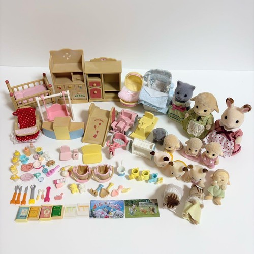 Articles rares poupées - , bébé