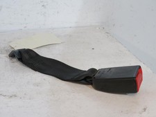 Attache ceinture arriere