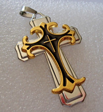 SUPERBE Croix Chrétienne et sa chaine mailles boules, prix 6€