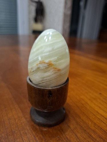 œuf pierre onyx et socle - d'onyx,