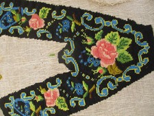 Paire de pantoufles anciennes