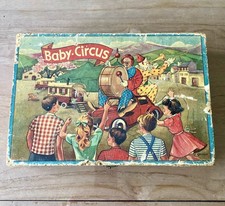 Boîte De Jeu De Cubes Ancien