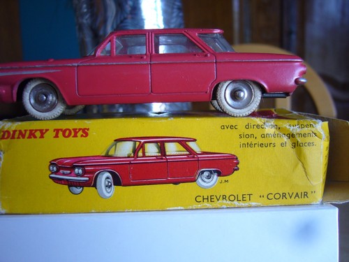 Dinky toys chevrolet corvair - dinky,