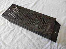 Ustensile de Cuisine Ancienne Râpe en métal pour fromages, légumes Vintage