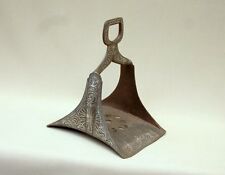 MAGNIFIQUE ETRIER ANCIEN