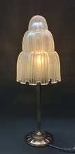 Lampe Art Deco par Dunaime et Gagnon, obus Sabino cascade grand modèle
