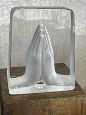 Sculpture Cristal, presse papier main jointe Adzak Signé Daum France