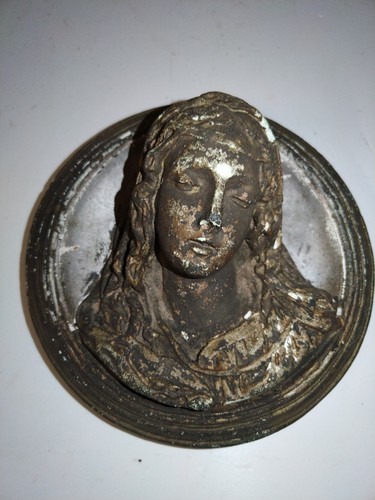 Ancien médaillon religieux - , en