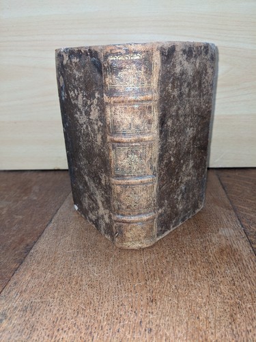 Livre ancien guilloré - livre, fr.