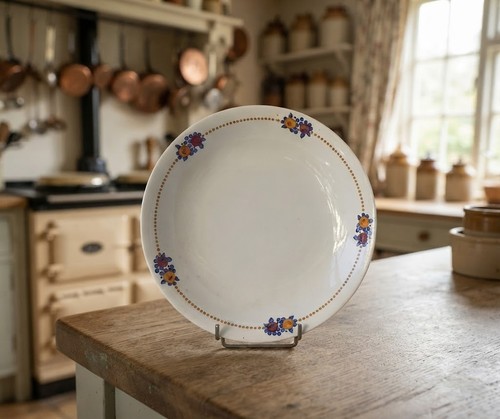 Ancienne assiette plat - ancienne, sur