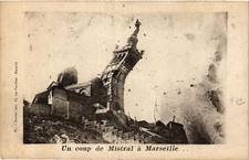 CPA Un coup de mistral a